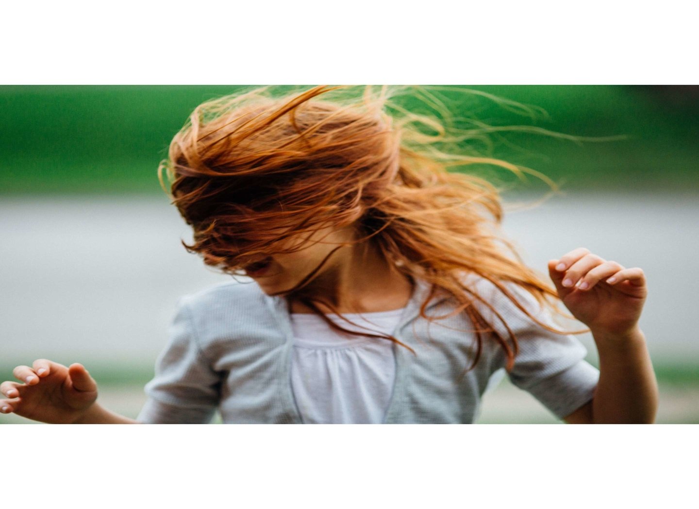 cool-ginger-girl-dancing