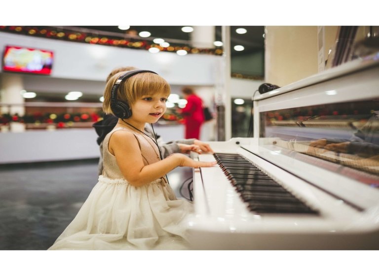child-piano